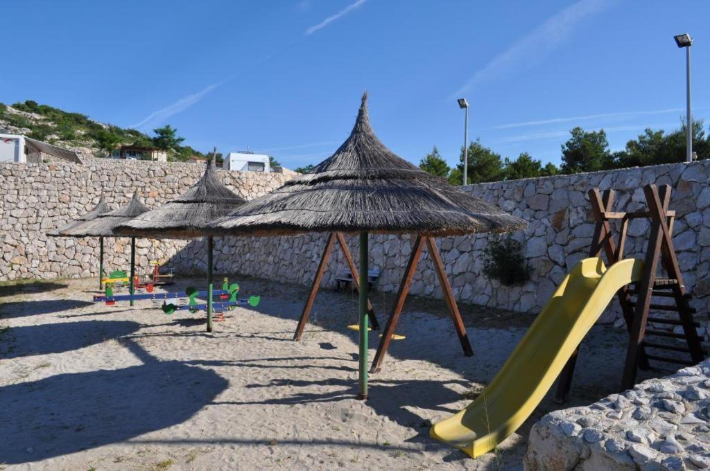 Fjaka Luxury Mobile Home - Oaza Mira Camping Croatia 德拉格 外观 照片
