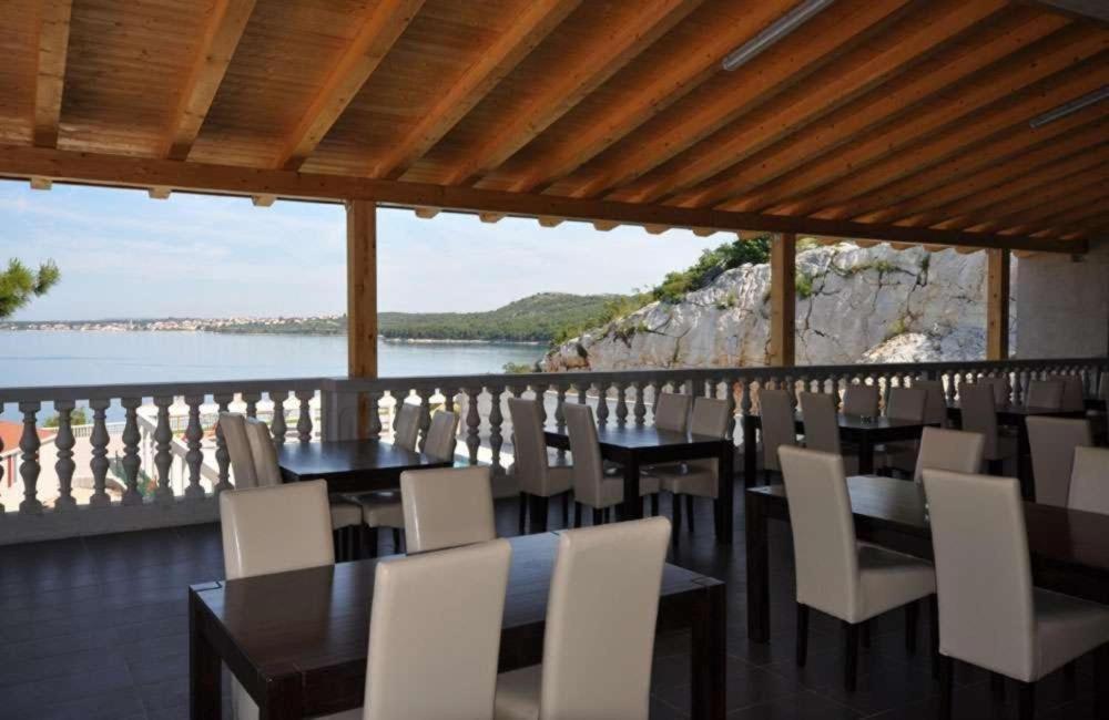 Fjaka Luxury Mobile Home - Oaza Mira Camping Croatia 德拉格 外观 照片