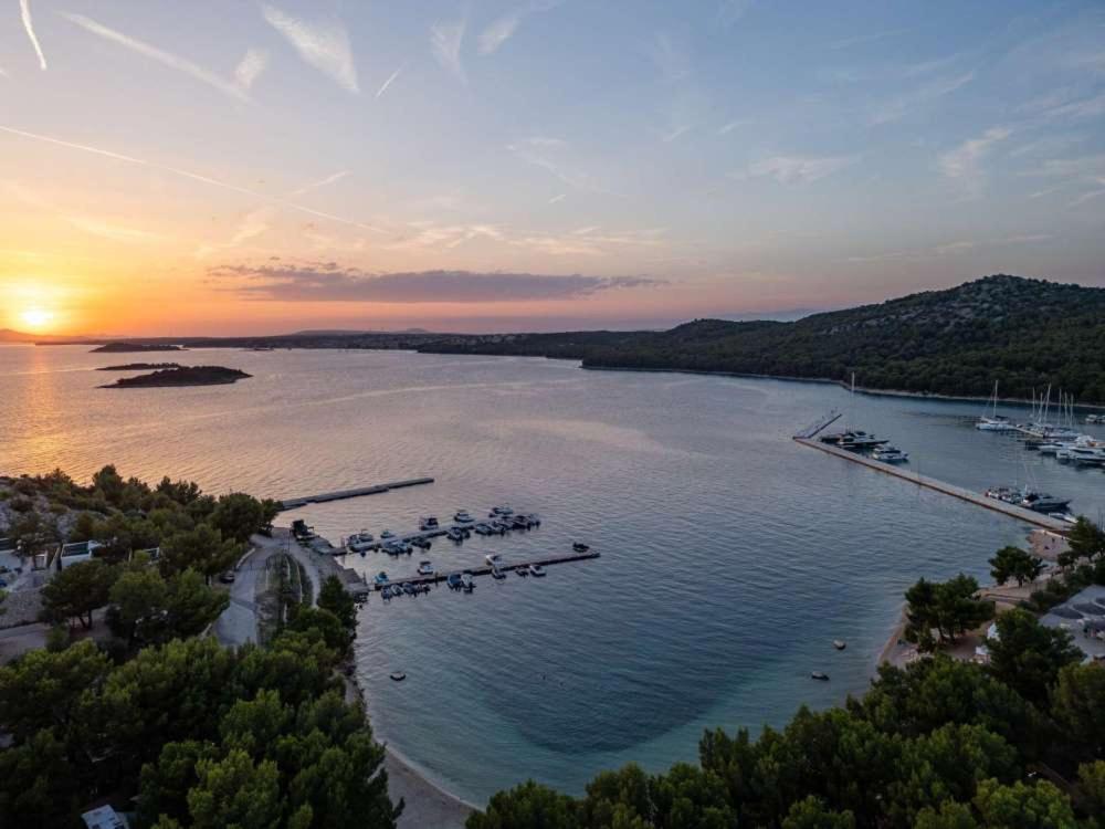 Fjaka Luxury Mobile Home - Oaza Mira Camping Croatia 德拉格 外观 照片